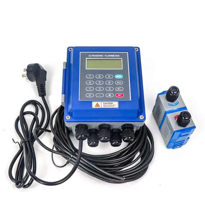 Ultrasonic flow meter